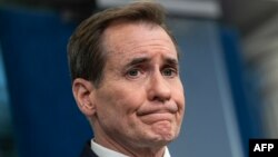 존 커비 백악관 국가안보소통보좌관이 6일 백악관 정례 브리핑을 하고 있다.