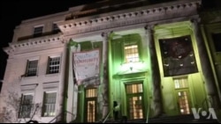 我,美国人:华裔剧作家黄哲伦的《黄色脸孔》 我,美国人:华裔剧作家黄哲伦的《黄色脸孔》