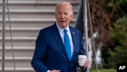 Predsednik SAD u Beloj kući, pre godišnjeg sistematskog pregleda u bolnici Volter Rid, 28. februar 2024. (AP/Andrew Harnik)
