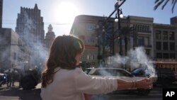 Ulice Kanal i Burbon u Nju Orleansu (Foto: AP/George Walker IV)