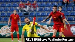 U tom trenutku je bio je logičan i ispravan potez, doneo sam odluku sam: Ljubiša Tumbaković - detalj sa utakmice Crna Gora-Kosovo 1:1