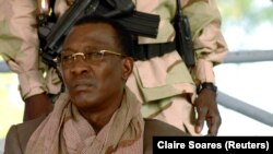 Mokonzi ya Tchad Maréchal Idriss Itno awei nsima na koza masasi, awe na elili ya le 15 avril 2006.