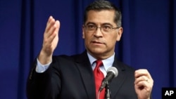 资料照：美国卫生部长哈维尔.贝塞拉