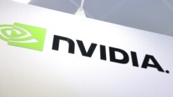 Nvidia'nın kurucusu Jensen Huang , Blackwell'e olan talebi olağanüstü olarak niteledi. Huang, yapay zeka sistemlerinin eğitimi için “artan bilgi işlem, modelleri daha akıllı hale getiriyor, uzun düşünme için artan bilgi işlem ise cevabı daha akıllı hale getiriyor” dedi. 