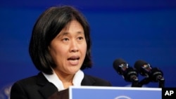 美国贸易代表戴琪5月5日发布声明，宣布美国支持豁免新冠疫苗知识产权的保护条款