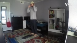 VOA英语视频: 新冠病毒意外搭桥 阿訇拉比线上聚会