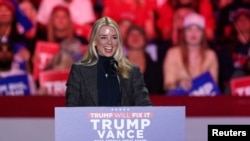 ፓም ቦንዲ - ፋይል