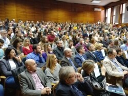 Profesor Džon Miršajmer sa Univerziteta u Čikagu održava predavanje "Budućnost politike velikih sila u 21. veku" na Fakultetu političkih nauka u Beogradu, 4. decembra 2019. (Foto: Veljko Popović, VoA)