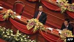 Thủ tướng Việt Nam Nguyễn Tấn Dũng và Chủ tịch nước Trương Tấn Sang (phải)