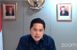 Tangkapan layar Menteri BUMN Erick Thohir saat memberikan keterangan soal sistem satu data vaksinasi Covid-19 secara daring, Selasa, 24 November 2020. (Foto :VOA/Sasmito)