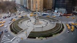 Kolumbova statua koja se nalazi u gradu Njujorku, na Columbus Circle na Menhetnu.