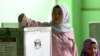 Seorang perempuan memberikan suaranya di di TPS di Jakarta, 19 April 2017.