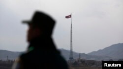 中国媒体对朝鲜逃兵枪杀中国边民的消息反应迟缓。 