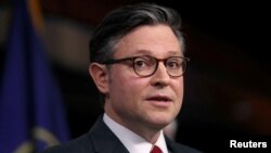 ARHIVA - Predsedavajući Predstavničkog doma Majk Džonson na Kapitol hilu u Vašingtonu, 14. februara 2024. (Foto: Reuters/Leah Millis)