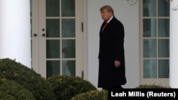 Trump deixa Washington com Partido Republicano profundamente dividido - 5:17