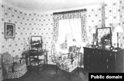 Gostinjska soba u Hotelu Ruzvelt, fotografisana 1925. godine za magazin "Hotel Monthly". (HathiTrust)