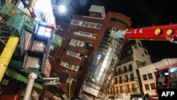 Пошкоджені будівлі в Хуаляні після сильного землетрусу на сході Тайваню 3 квітня, що також сягнув берегів Японії та Філіппін. CNA/AFP