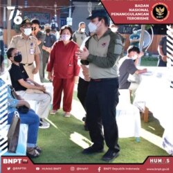 BNPT mendorong vaksinasi, bekerjasama dengan Tim Sinergisitas, sehingga terlaksana vaksinasi di Sulawesi Tengah, 27 JUli 2021. (Twitter/BNPT)