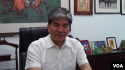 前内政部长李鸿源教授（美国之音 赵婉成拍摄）