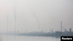 江苏南京的石化厂