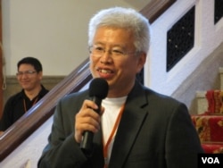 策展人 蔡文祥(美国之音张永泰拍摄)