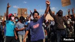 Protesti migranata na ostrvu Lezbos (Foto: Rojters/Alkis Konstantinidis)