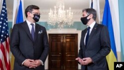На фото: серпень 2021-го року, міністр закордонних справ України Дмитро Кулеба та держсекретар США Ентоні Блінкен