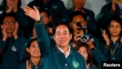 Presiden terpilih Taiwan Lai Ching-te, dari Partai Progresif Demokratik (DPP) saat menghadiri pertemuan politik menyusul kemenangan dalam pemilihan presiden, di Taipei, Taiwan 13 Januari 2024. (Foto: Reuters)