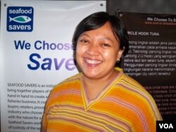 Dewi Satriani, WWF Indonesia (8/6)