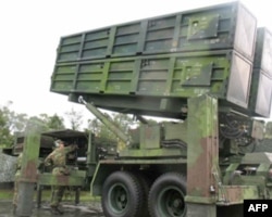 天弓一型导弹机动发射架(资料照片)