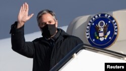 美国国务卿布林肯2021年5月17日抵达冰岛访问（路透社）