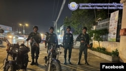 កងកម្លាំង​នគរបាល​កម្ពុជា​ល្បាត​នៅទីតាំង​មួយ​កន្លែងក្នុង​ប្រទេស​កម្ពុជាកាលពីថ្ងៃ​៣០ មករា ឆ្នាំ២០២៥។(រូបភាព៖ ស្នងការដ្ឋាន​នគរបាលរាជធានីភ្នំពេញ)