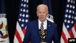 拜登总统2月4日在国务院发表演说,称中国为"最严峻的竞争者" (法新社)