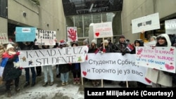 Skup podrške studentima ispred konzulata Srbije u Torontu, 15. februar 2025. (Courtesy/Lazar Milijašević)