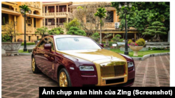Chiếc Rolls-Royce Ghost dát vàng của ông Trịnh Văn Quyết được đem ra bán đấu giá.