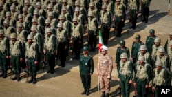 Anggota pasukan Garda Revolusi Iran (IRGC) berkumpul di wilayah barat laut Iran pada 17 Oktober 2022. (Foto: Iranian Revolutionary Guard's Ground Force via AP, File)