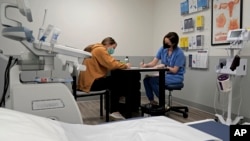 Ginekološka klinka u Kanzasu, arhiva ( AP Photo/Charlie Riedel)