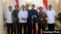 Presiden Joko Widodo di Istana Kepresidenan, Bogor, memberikan keterangan pers terkait aksi teroris di Rutan Mako Brimob Kelapa Dua Depok, Kamis, 10 Mei 2018. (Foto: Biro Pers Istana)