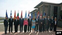 Učesnici Devetog samita šefova država jugoistočne Evrope "Savremena umetnost i pomirenje u jugoistocnoj Evropi"