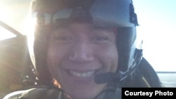 Rizman Nugraha menikmati latihan terbang. Foto: Dok/ R. Nugraha