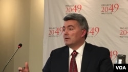 资料照：美国国会参议院外交委员会亚太小组委员会主席加德纳