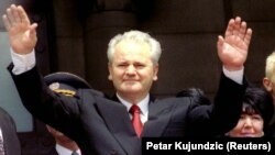 Slobodan Milošević u danu polaganja zakletve i preuzimanja funkcije predsednika Savezne Republike Jugoslavije, jul 1997.