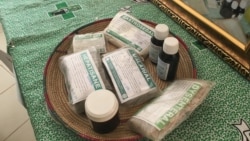 Dr. Bernard Bosiki ayanoli mpo etali kotia matiti mpe biloko misusu na nzoto ya bomwasi