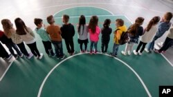 Osnovci od 1. do 4. razreda će nastavu pratiti uživo