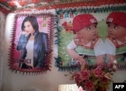 马玉兰房间内的明星招贴画