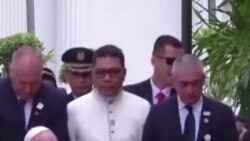 Paus Bertemu Jokowi, Puji Semboyan "Bhinneka Tunggal Ika" Paus Bertemu Jokowi, Puji Semboyan "Bhinneka Tunggal Ika"