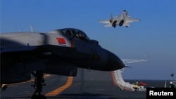 中国军机和航母2016年12月14日在渤海演习