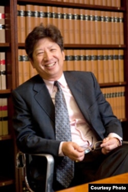 香港大律师汤家骅