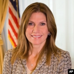 玛莉.博诺.麦克众议员