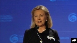 希拉里·克林顿7月12日在美国全球领袖联盟大会讲话